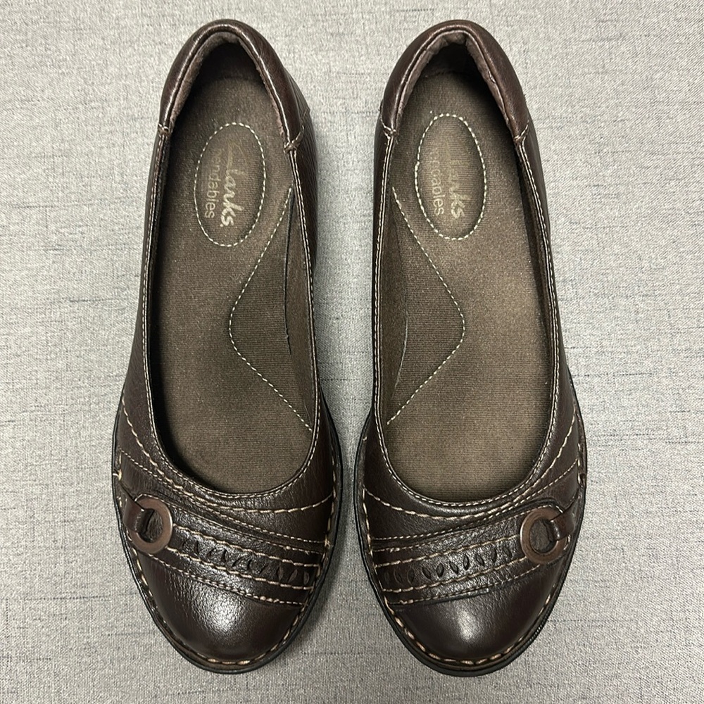 Clark’s Bendables Closed Toe Slip On Loafer